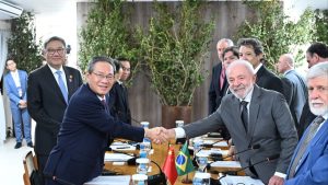 Китайският LI, Бразилия Lula залага съвместни усилия за привеждане на AI в земеделието в двете им страни