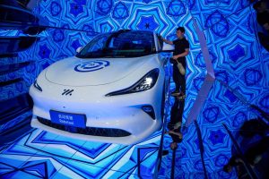 Офертата на Tesla да възвърне пазарния дял на Китай, Byd продава BMW в Хонконг: 7 eV чете