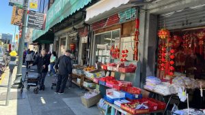 Landmark US Chinatown оцеляла в Ковид, антиазийско насилие-но тарифите представляват нова заплаха