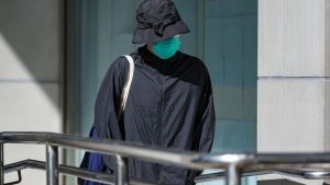 Хонконгски студент получи 180 часа общественополезен труд за връщане на националния химн