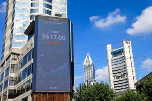 Китайските акции привличат вниманието на целия свят