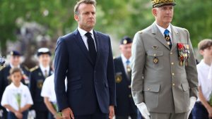 Макрон казва, че Франция ще възстанови доброволната военна служба на фона на надвисналата заплаха от Русия