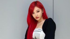 Възмущение в Япония заради това, че певицата на K-pop групата Aespa публикува изображение на атомна бомба
