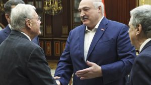 Руският съюзник Беларус ухажва както САЩ, така и Китай