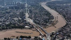 Китай е близо до откриването на канал за 10 милиарда щатски долара, свързващ централните части на страната с Югоизточна Азия