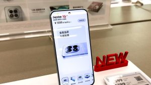 Китайската технологична марка Xiaomi стартира линия смартфони в Кения