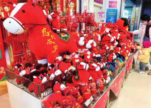 Ръчно изработеното пони от мека керамика се превръща в интернет сензация; галоп на продажбите