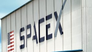 Китай не може да купи теорията на Илон Мъск за базираните в космоса AI центрове: експерти