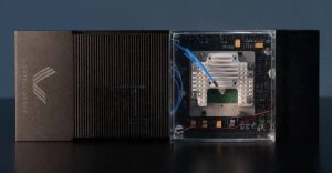 Списъци на Lightelligence в Хонг Конг, насочени към оптични изчисления за AI инфраструктура